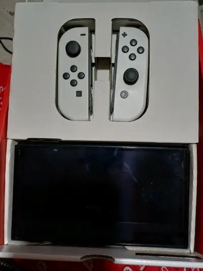 Consola Nintendo Switch con Joy-Con - miniatura 4
