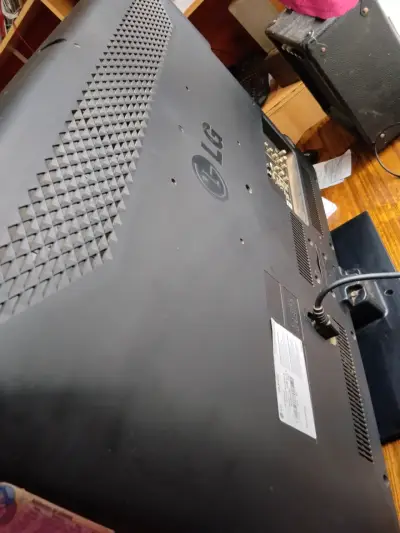 Televisor LG 32 pulgadas - miniatura 4