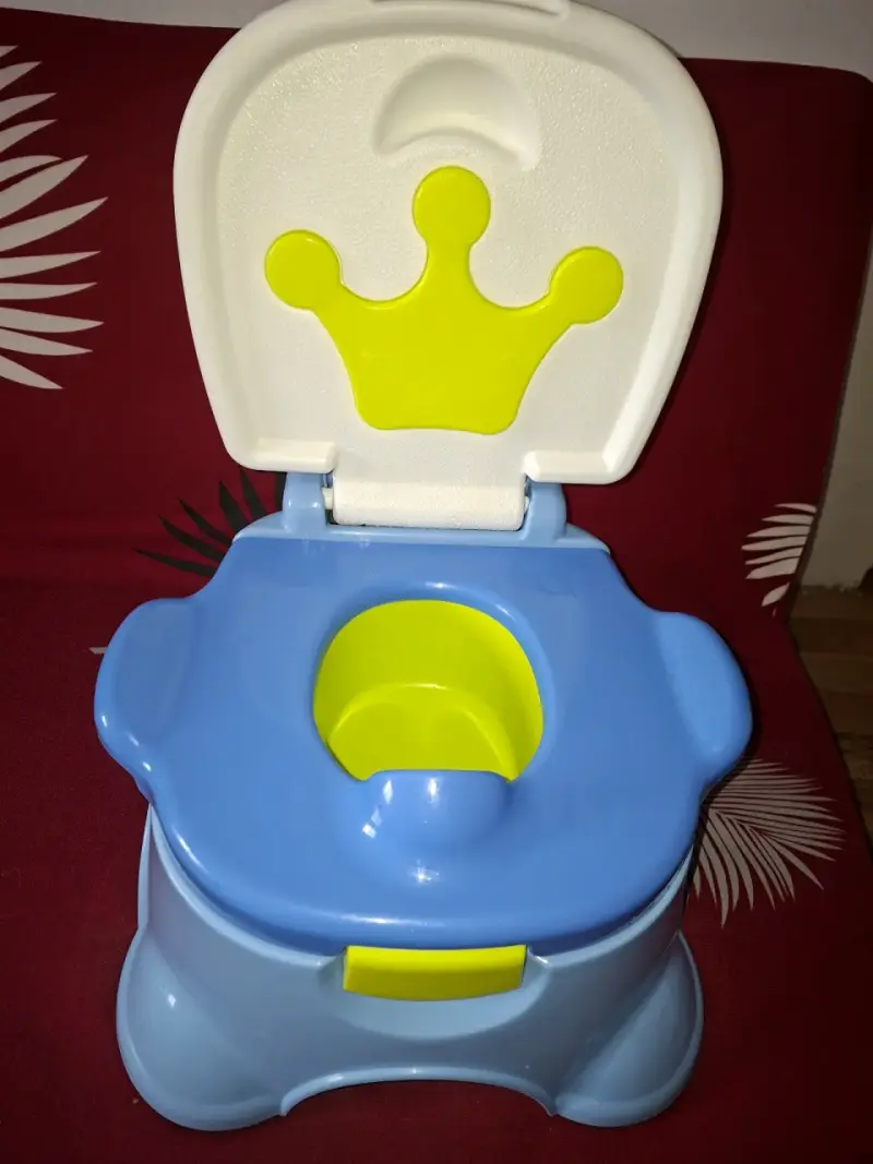 Bacinica infantil azul y amarillo