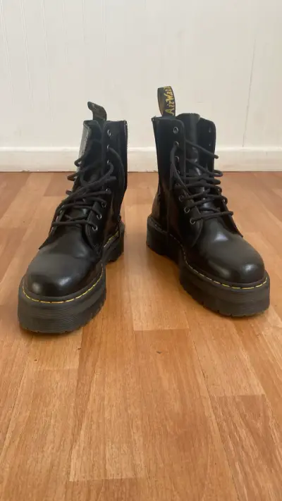 Botines Dr Martens negras de cuero grueso - miniatura 11