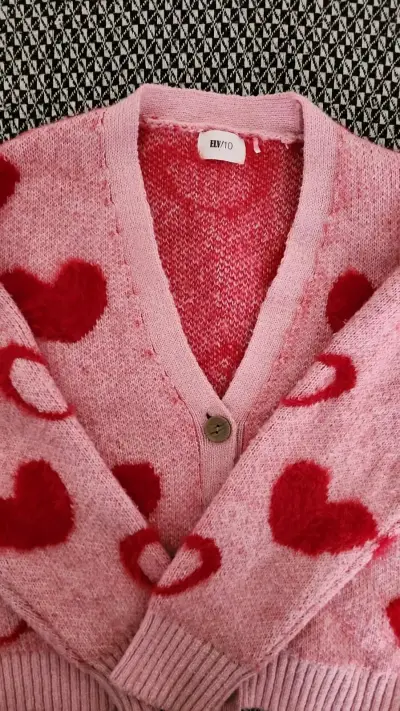 Chaqueta polar con corazones para niña - miniatura 2