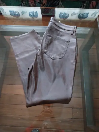 Pantalones de eco cuero café - miniatura 1
