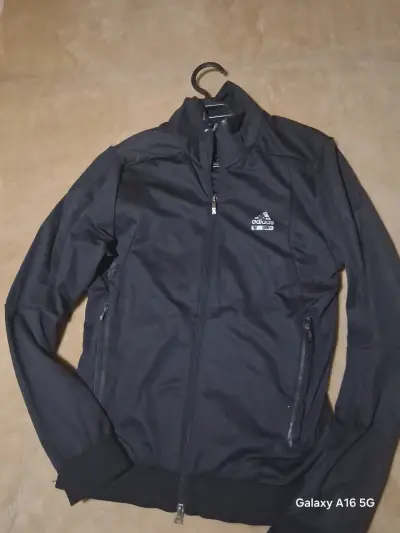 Chaqueta deportiva negra Adidas - miniatura 1