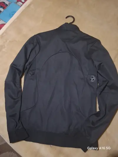 Chaqueta deportiva negra Adidas - miniatura 2