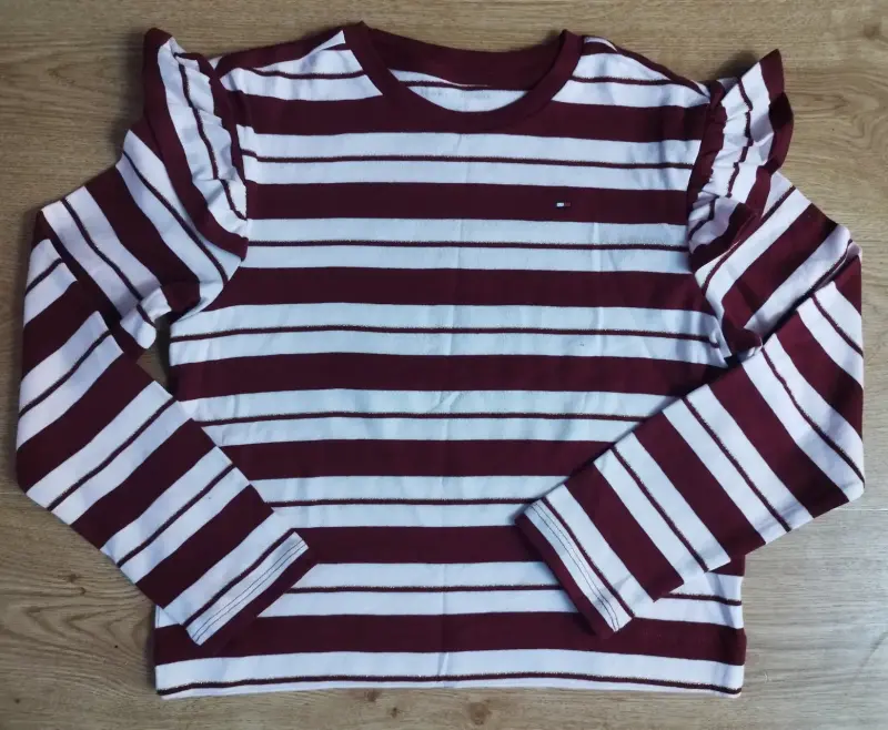 Polera rayada con vuelos - 1