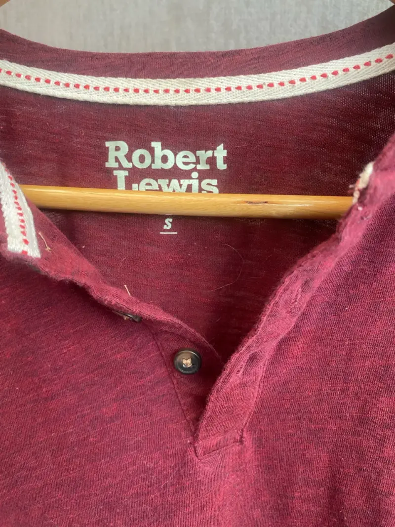 Polera manga larga burdeo Robert Lewis talla S. - 3