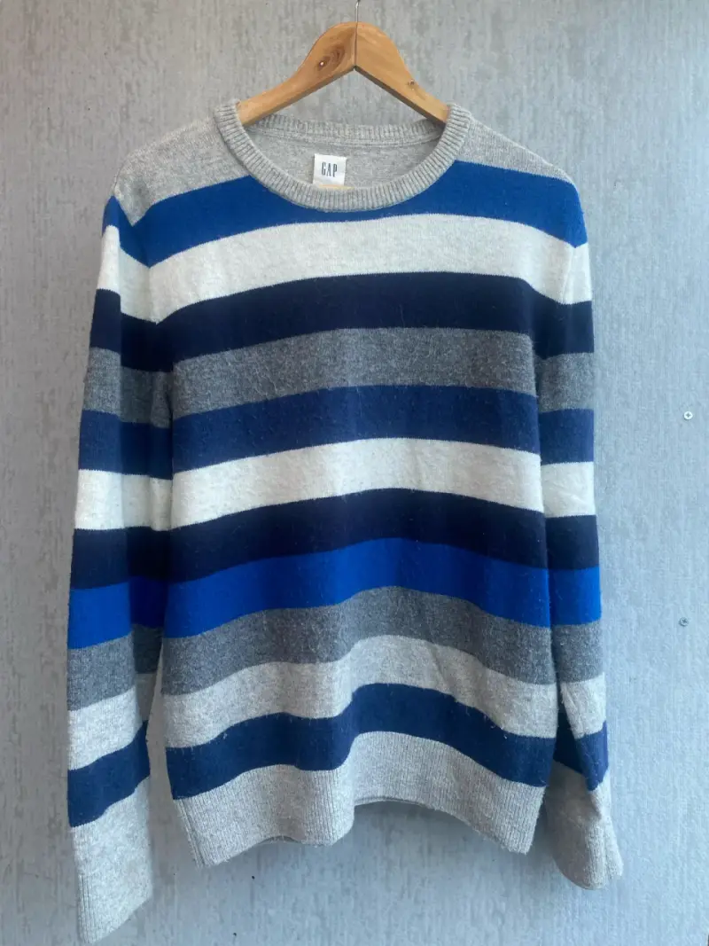 Suéter GAP rayado multicolor talla M. - 1