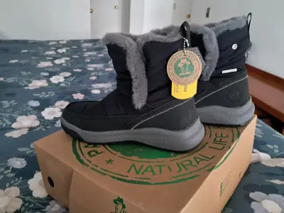 Botas negras con forro de felpa - miniatura 2