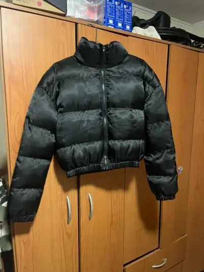 Chaqueta puffer negra - miniatura 1