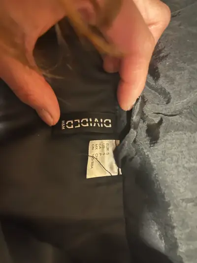 Chaqueta puffer negra - miniatura 5