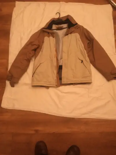 Chaqueta impermeable beige y marrón - miniatura 1