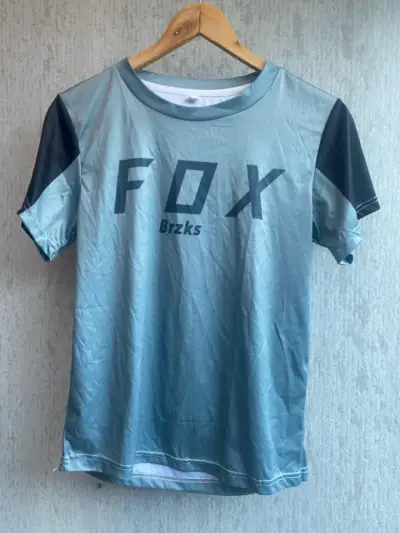 Polera FOX gris verdosa  y negra mujer. - miniatura 1