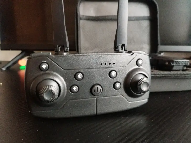 Mini dron con control remoto - 4
