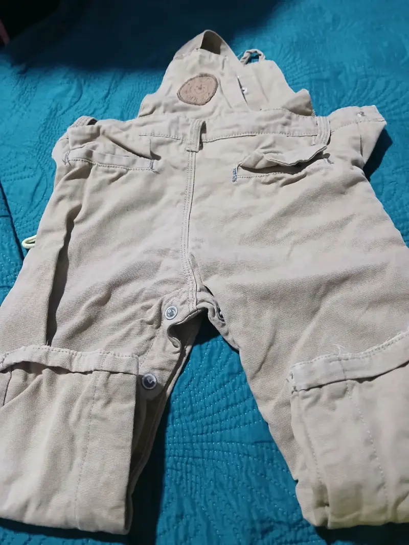 Jardinera beige para bebé