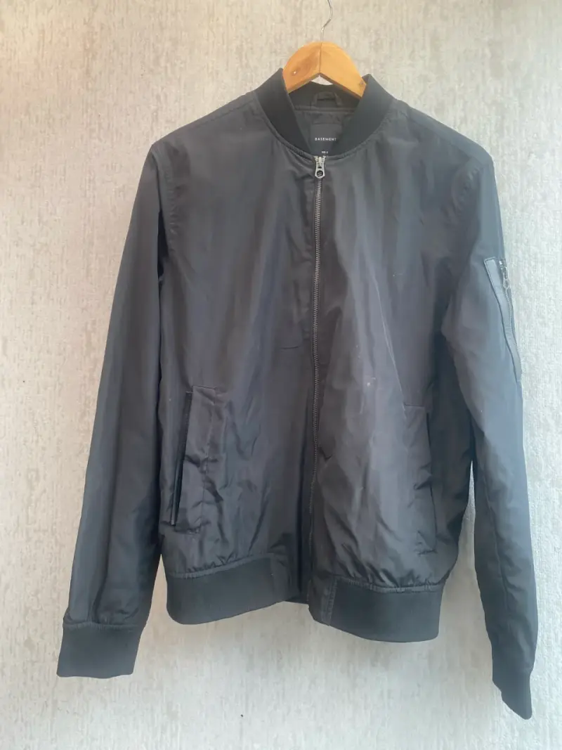 Chaqueta bomber negra Basement - 1