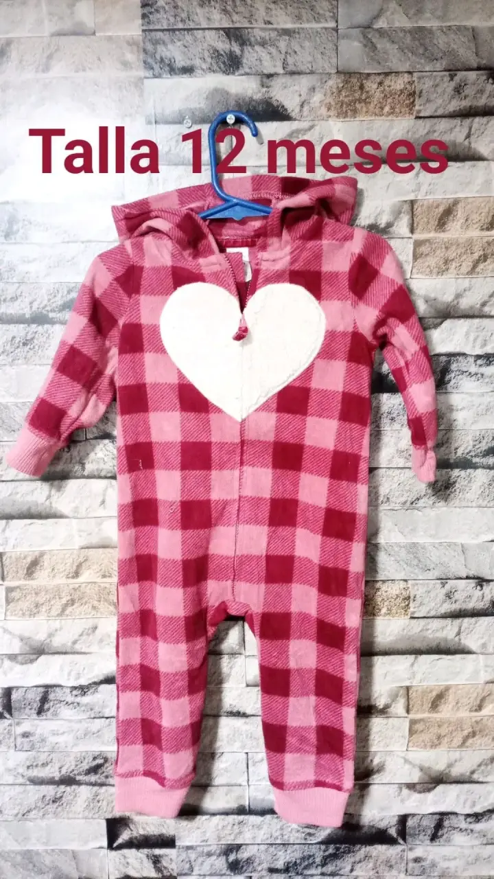 Mameluco rosado con corazón