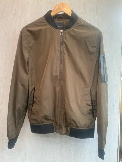 Chaqueta bomber verde Basement - miniatura 1