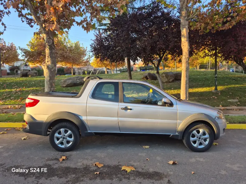 Camioneta RAM 700 2020 UNICO DUEÑO FULL 3P BONITA - 3