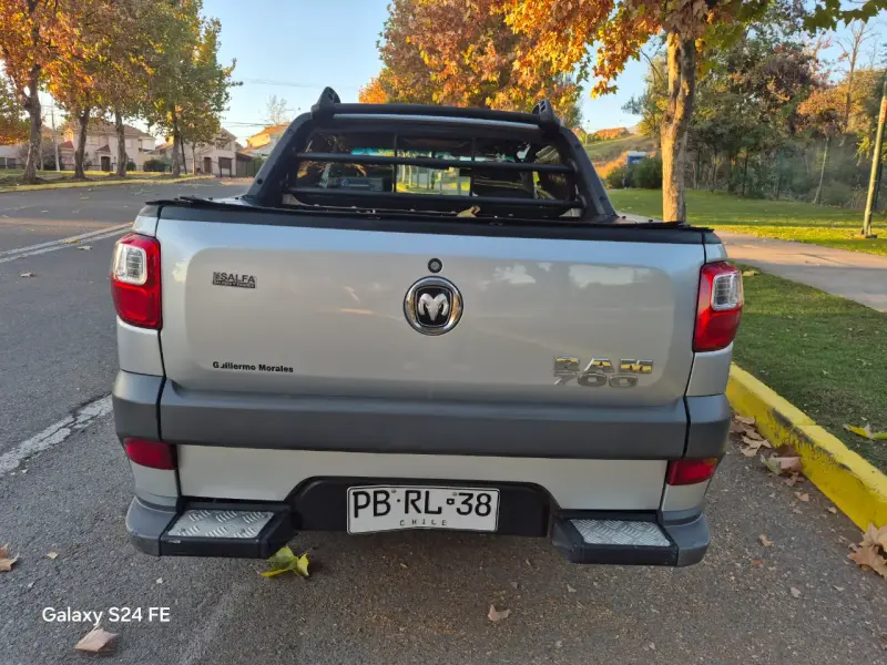 Camioneta RAM 700 2020 UNICO DUEÑO FULL 3P BONITA - 4