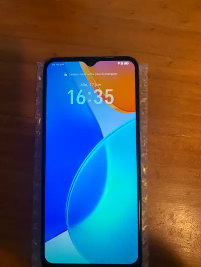Smartphone con pantalla grande - miniatura 1