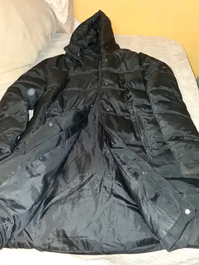 Chaqueta impermeable con capucha - miniatura 2