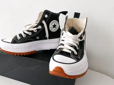 Zapatillas Chuck Taylor negras - miniatura 2