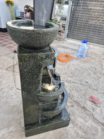 Fuente de agua decorativa - miniatura 1