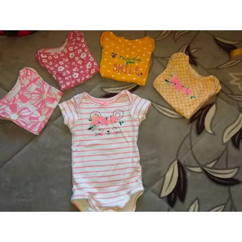 Lote de bodies para bebé