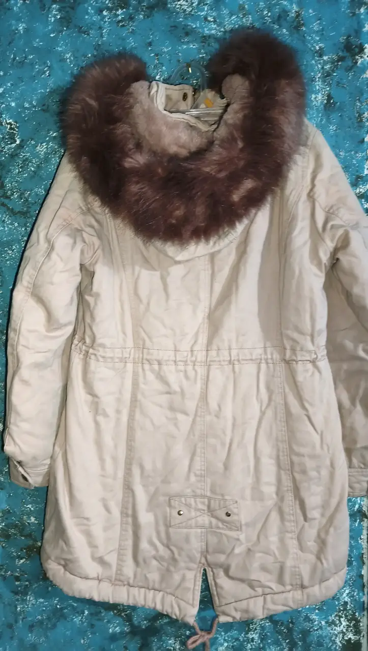Parka beige con capucha - 3