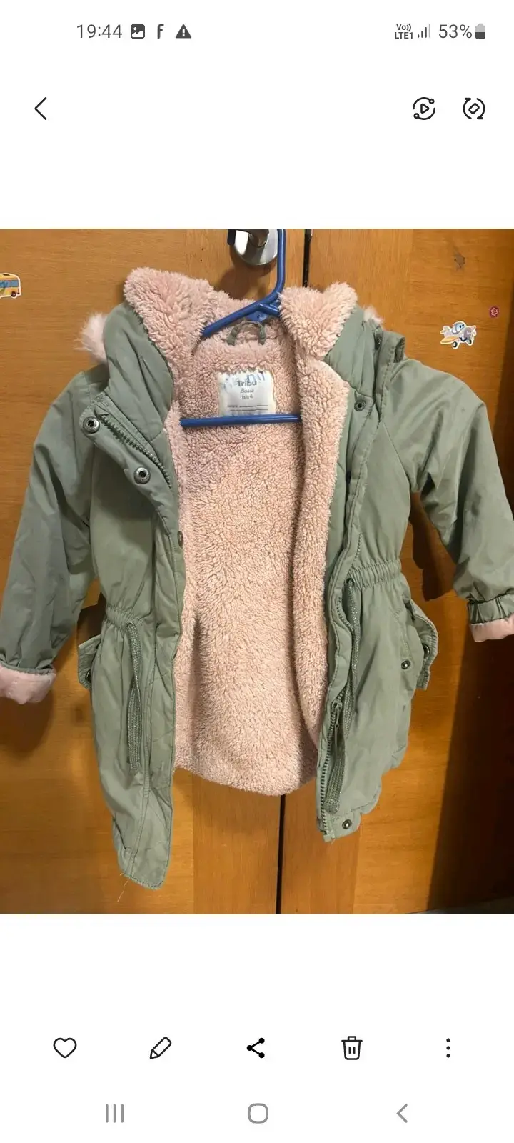Parka verde forrada niño