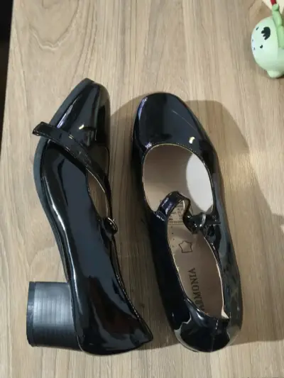 Zapatos de Cueca  brillantes talla 39 - miniatura 1