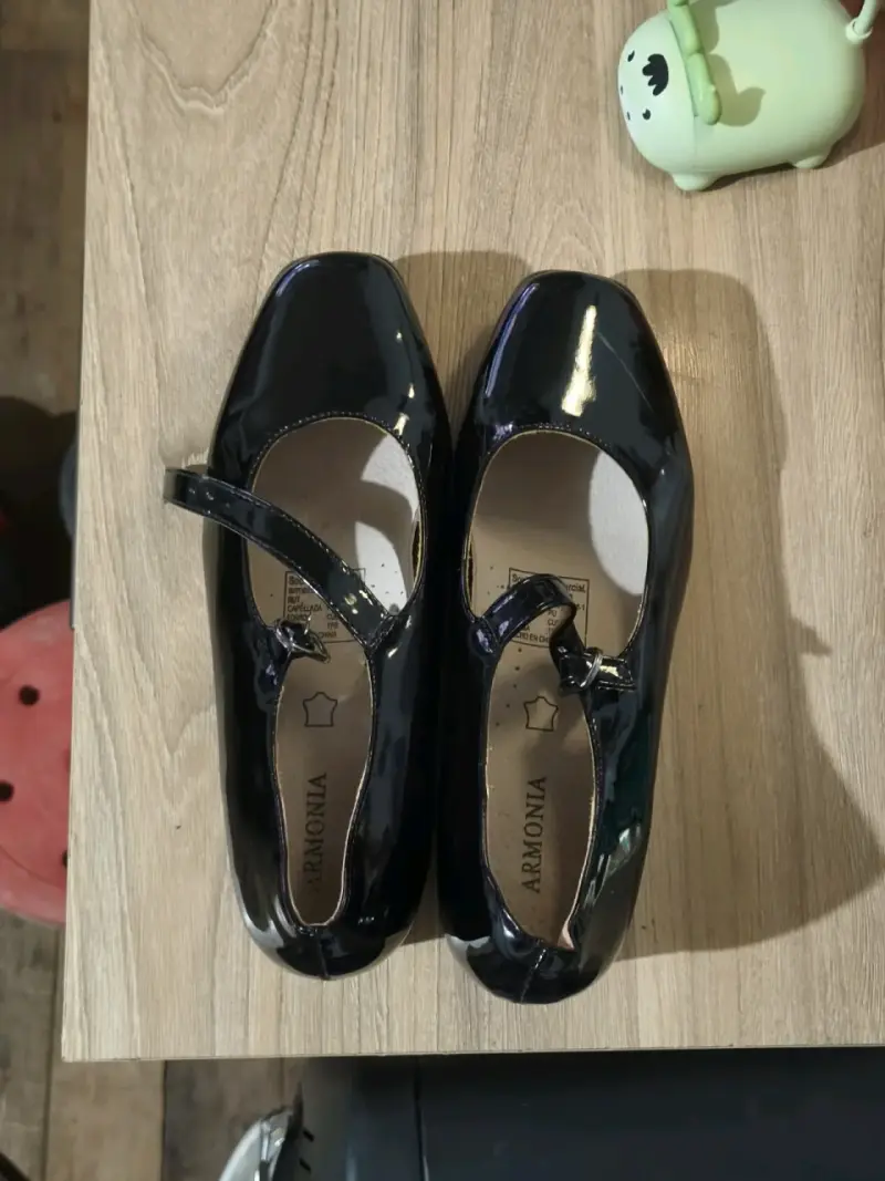 Zapatos de Cueca  brillantes talla 39 - 3