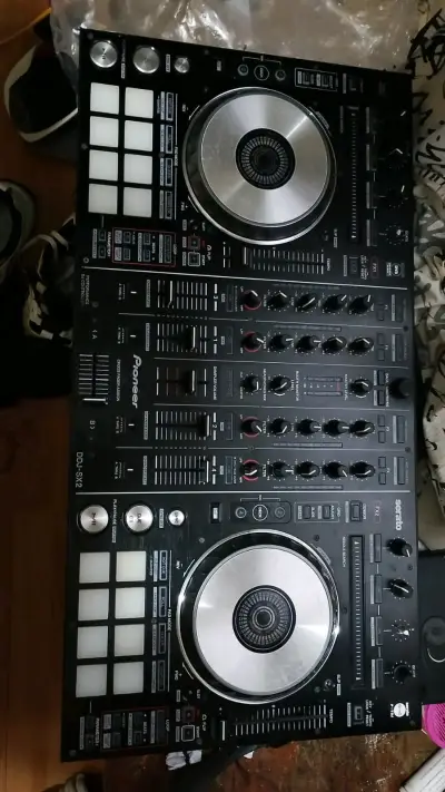 Controlador DJ Pioneer DDJ-SX2 - miniatura 4