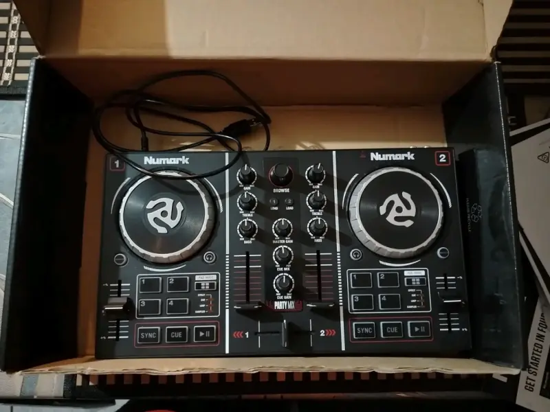 Controlador DJ Numark Party Mix - 3