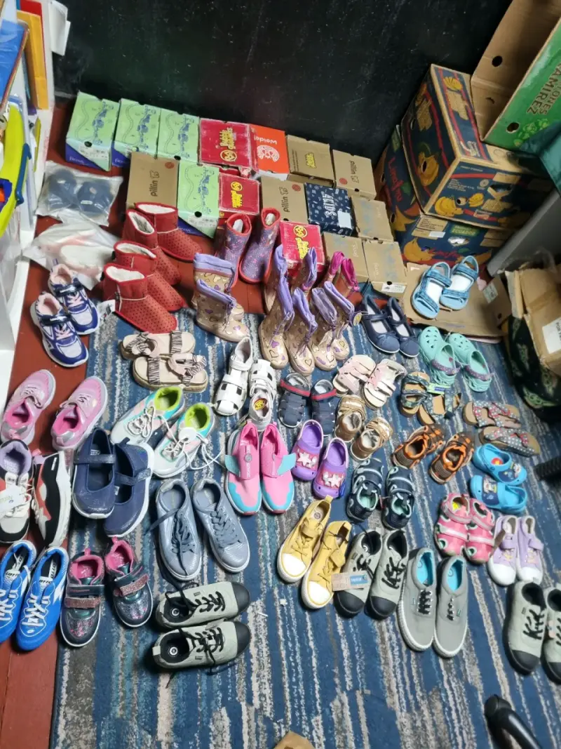 Zapatos infantiles variados - 5