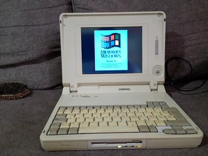 Laptop vintage Compaq LTE 486DX - 5