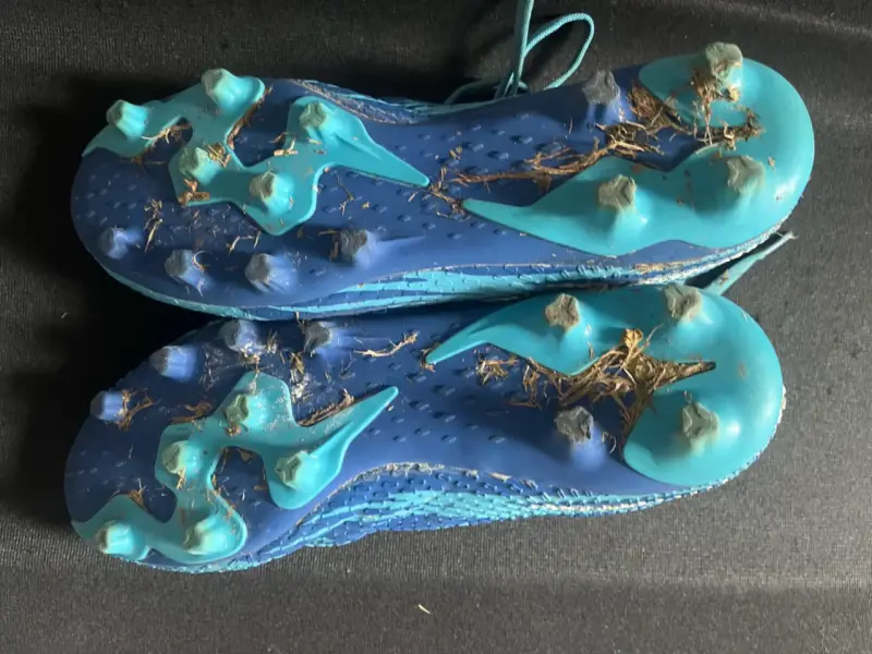 Botines de fútbol Armonía talla 42 - usados - 3