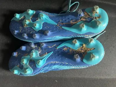 Botines de fútbol Armonía talla 42 - usados - miniatura 3