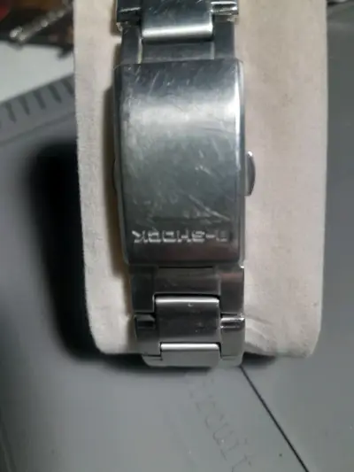 Reloj G-Shock con esfera naranja - miniatura 3