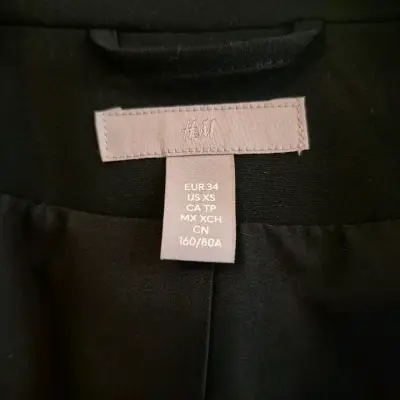 Blazer negro elegante - miniatura 4