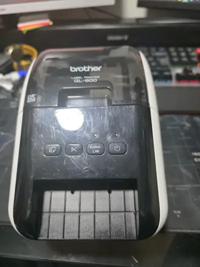 Impresora de etiquetas Brother QL-800 - miniatura 1