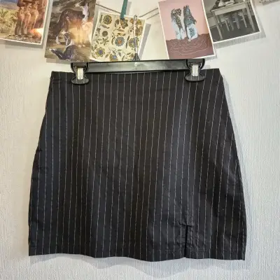 Conjunto negro a rayas - miniatura 3