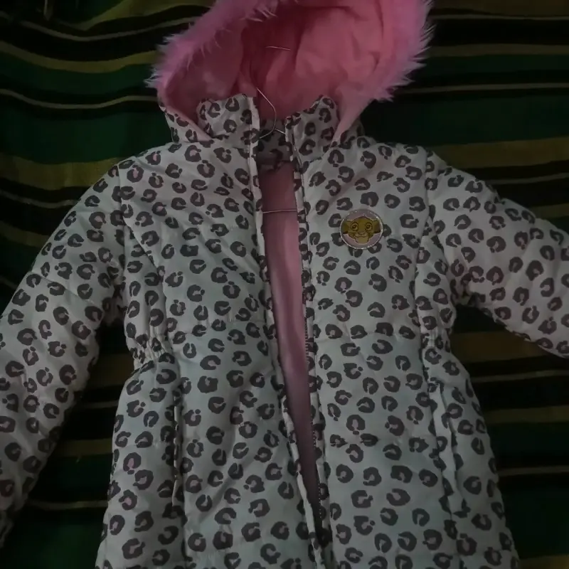 Chaqueta infantil con capucha rosa - 6