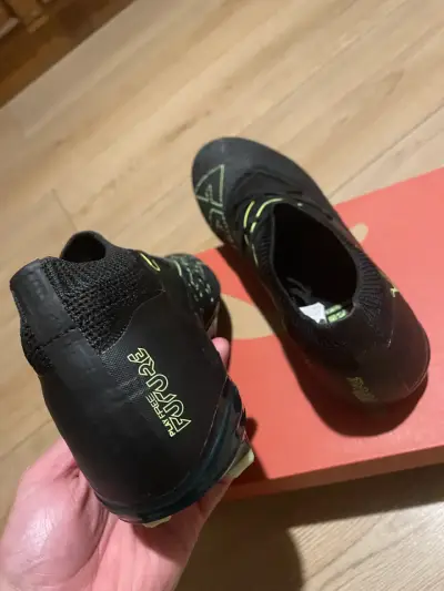 Botines de fútbol negros Puma - miniatura 3