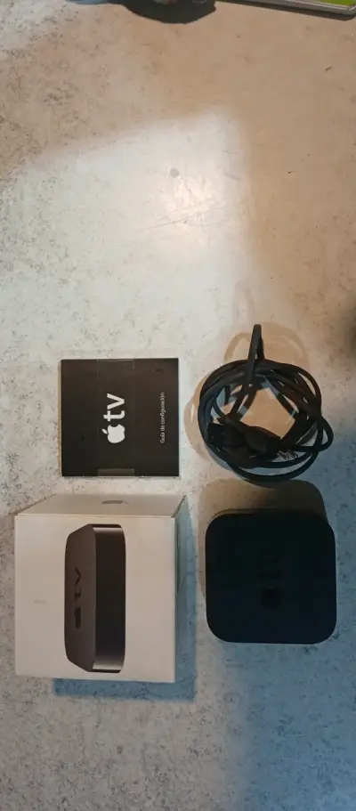 Apple TV con caja y cable - miniatura 1