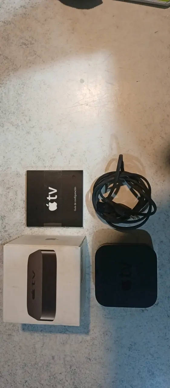 Apple TV con caja y cable - 6