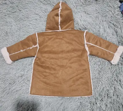 Chaqueta niña café con capucha - miniatura 2