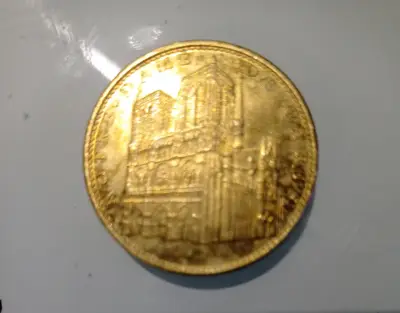 Moneda catedral de Notre Dame - miniatura 1
