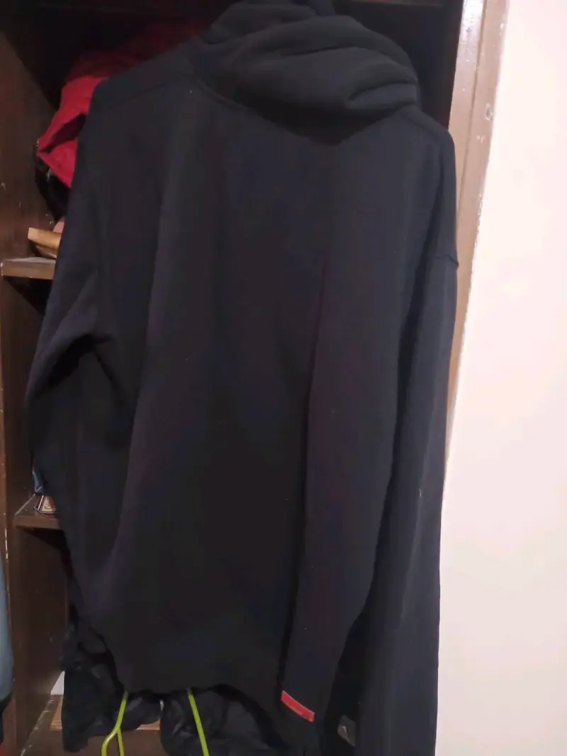 Polerón Supreme negro con capucha Talla XXL - 7