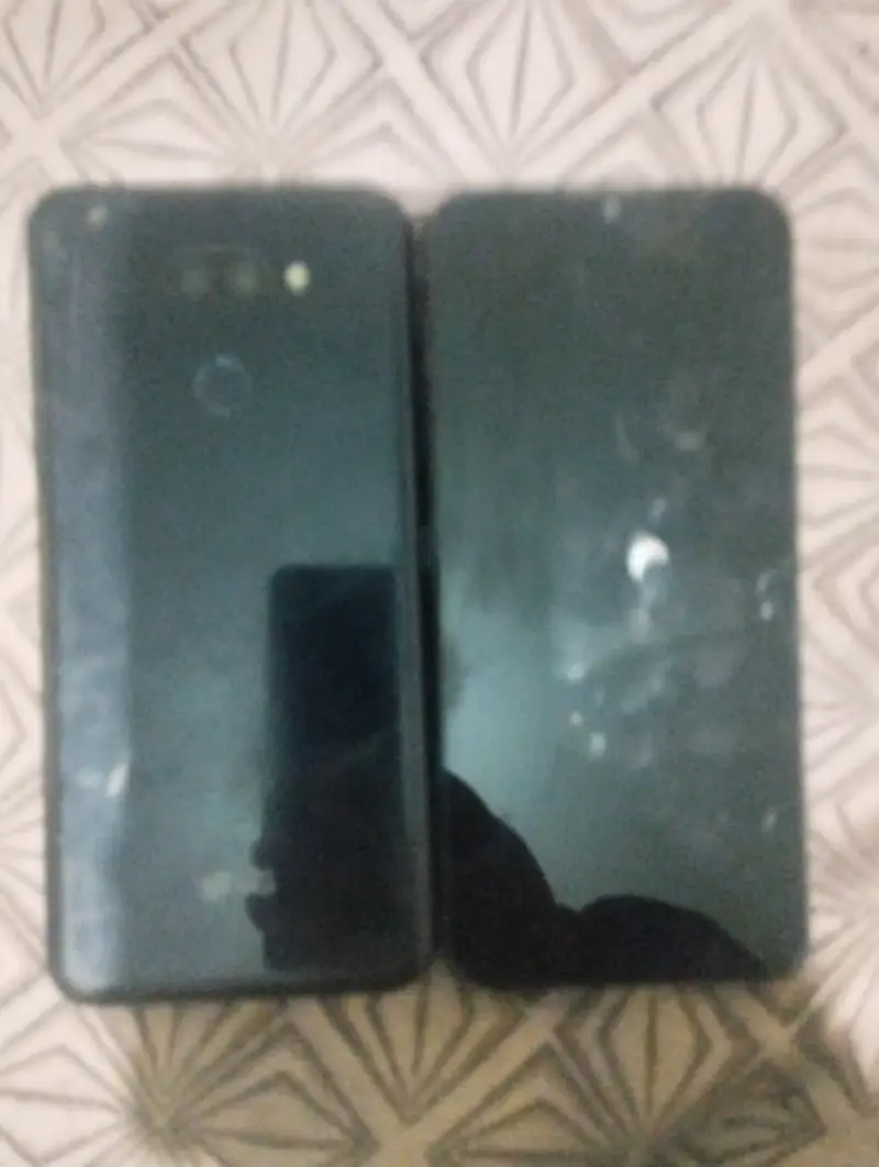 Dos teléfonos móviles usados - 3